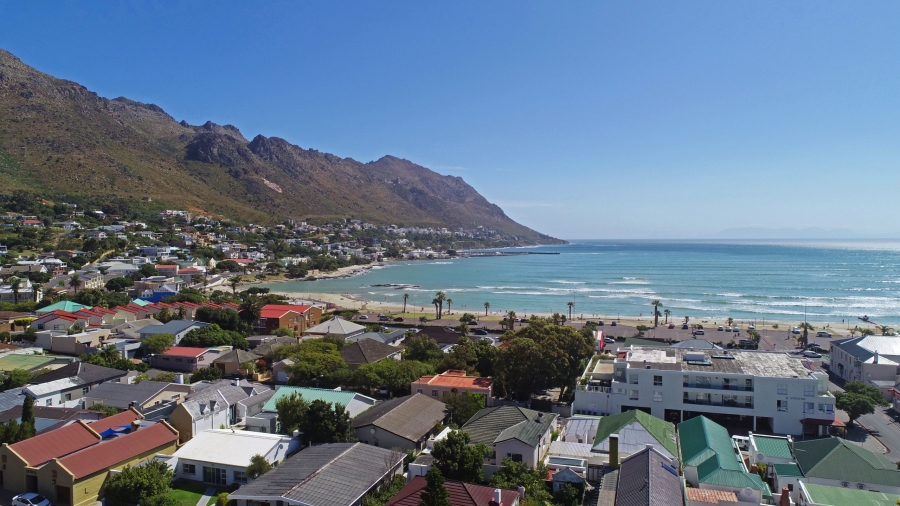 3 Bedroom Property for Sale in Gordons Bay Central Western Cape